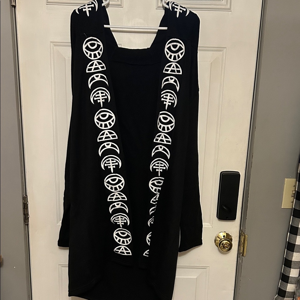Black Graphic Women Top